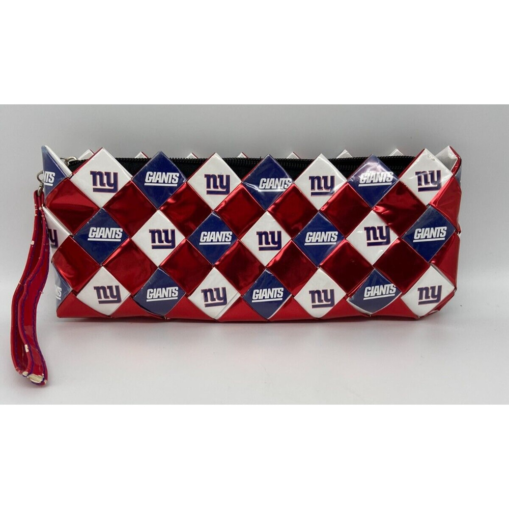 NY Giants Bag Recycled Wrapper Woven Zippered Purse Clutch‎ Multicolored